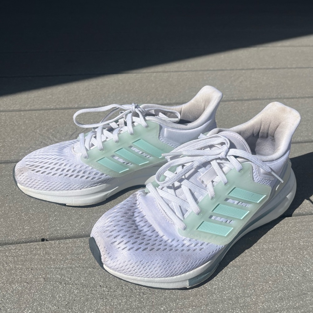 adidas Women’s White & Mint Bounce Running Sneakers - Picture 3 of 6